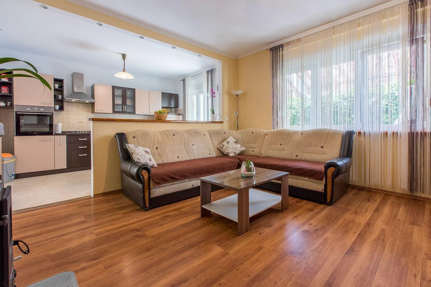 Hundefreundliches Apartment Nur 350 Meter Zum Sandstrand Mit Privater Terrasse, Steingrill, Wifi Crikvenica