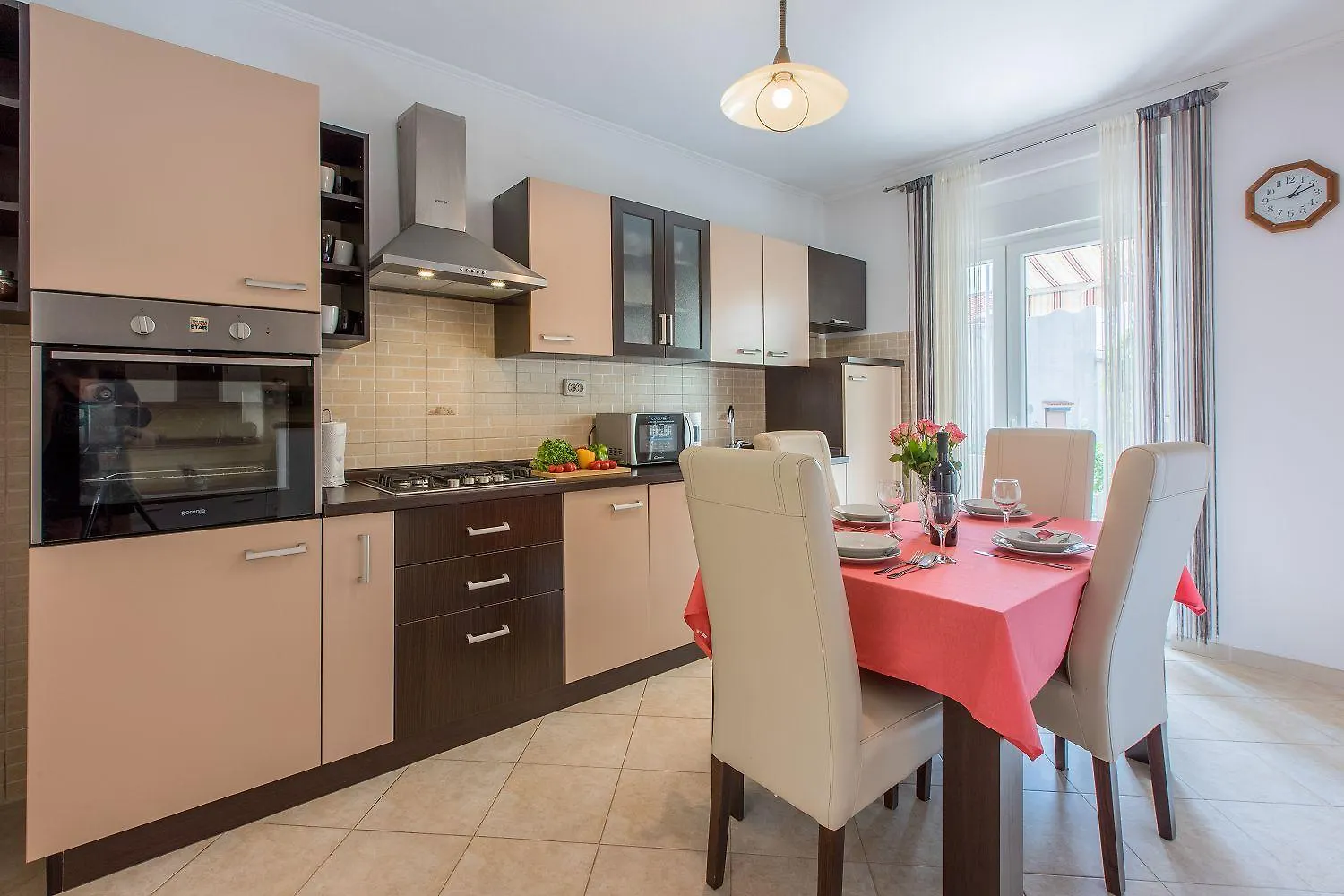 Hundefreundliches Apartment Nur 350 Meter Zum Sandstrand Mit Privater Terrasse, Steingrill, Wifi Crikvenica