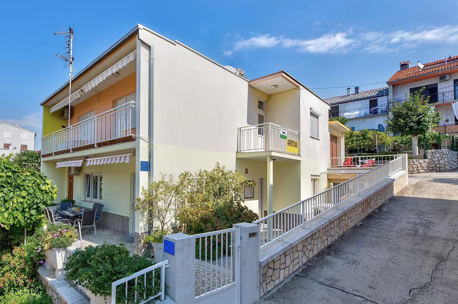 Hundefreundliches Apartment Nur 350 Meter Zum Sandstrand Mit Privater Terrasse, Steingrill, Wifi Crikvenica Croatia